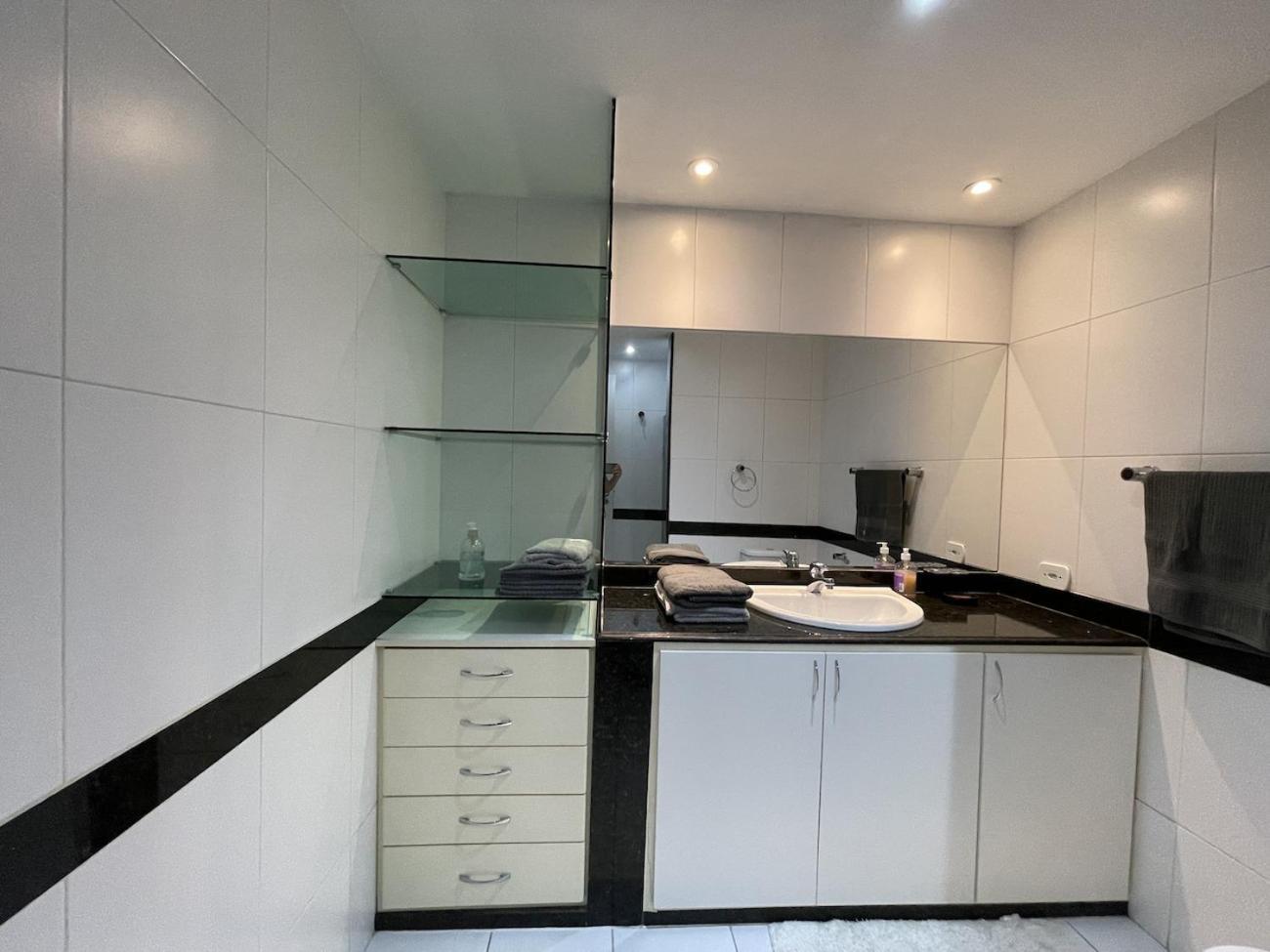 Apartamento Encantador Com Piscina - Besthostrio 里约热内卢 外观 照片