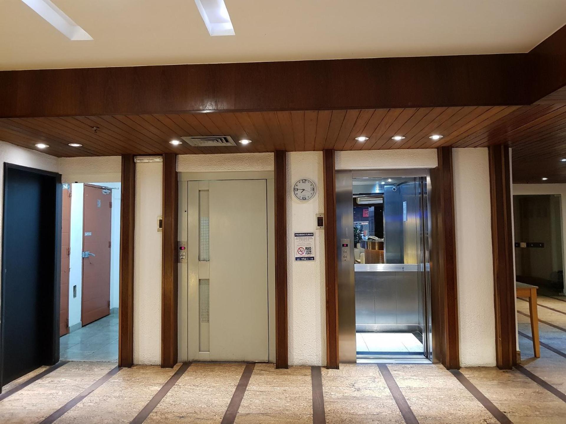 Apartamento Encantador Com Piscina - Besthostrio 里约热内卢 外观 照片